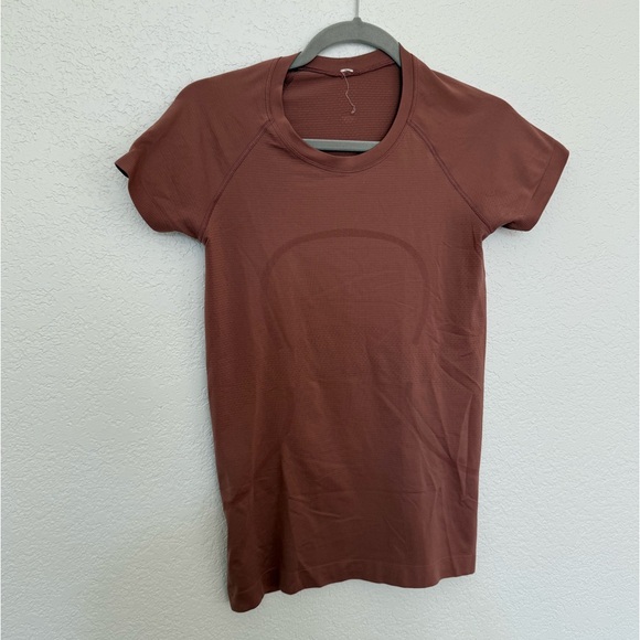 Lululemon Swiftly Tech Short Sleeve Shirt 2.0 *Race Length Ancient Copper - Picture 3 of 5